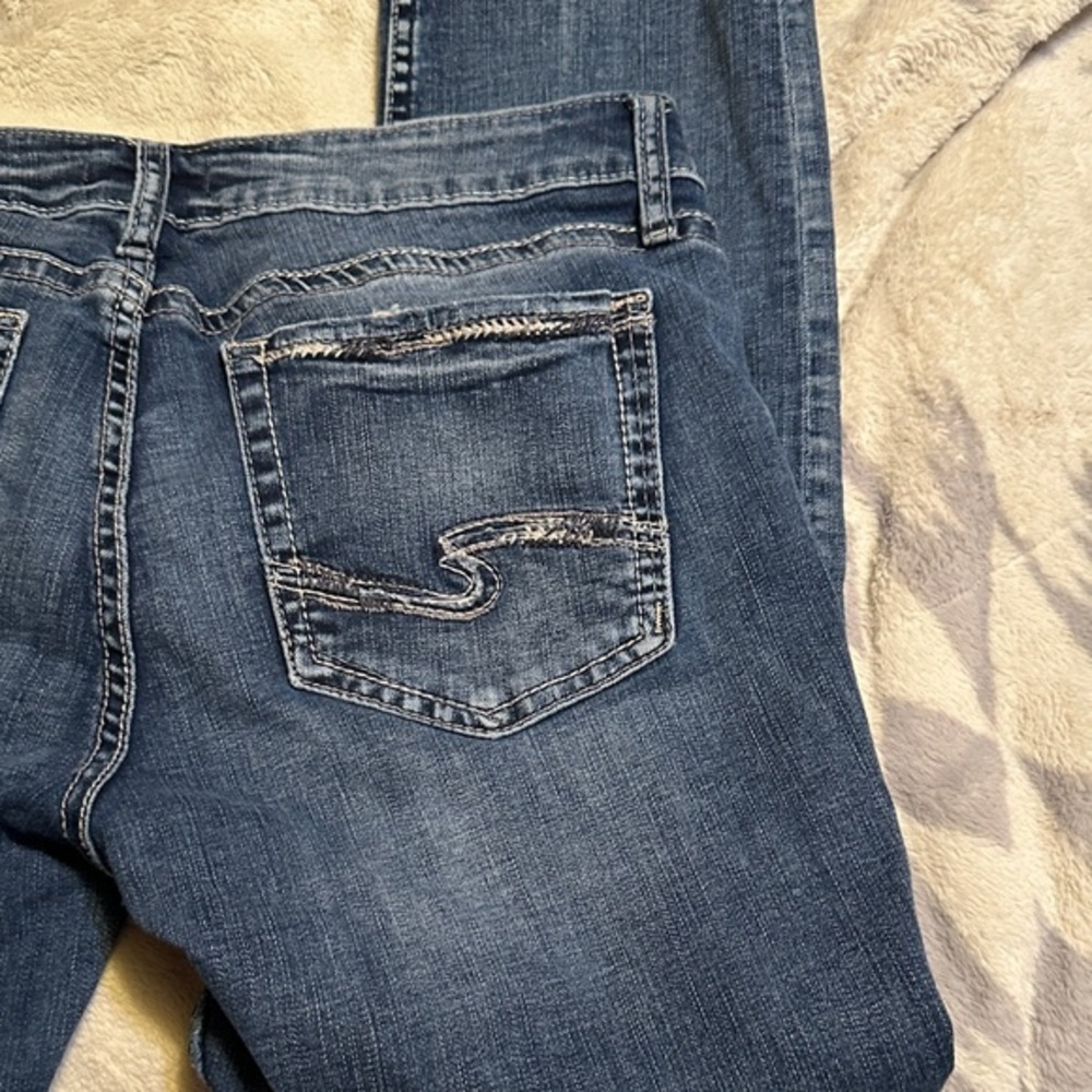 780.  Silver Jeans Women's Blue Ankle & Cropped Jeans